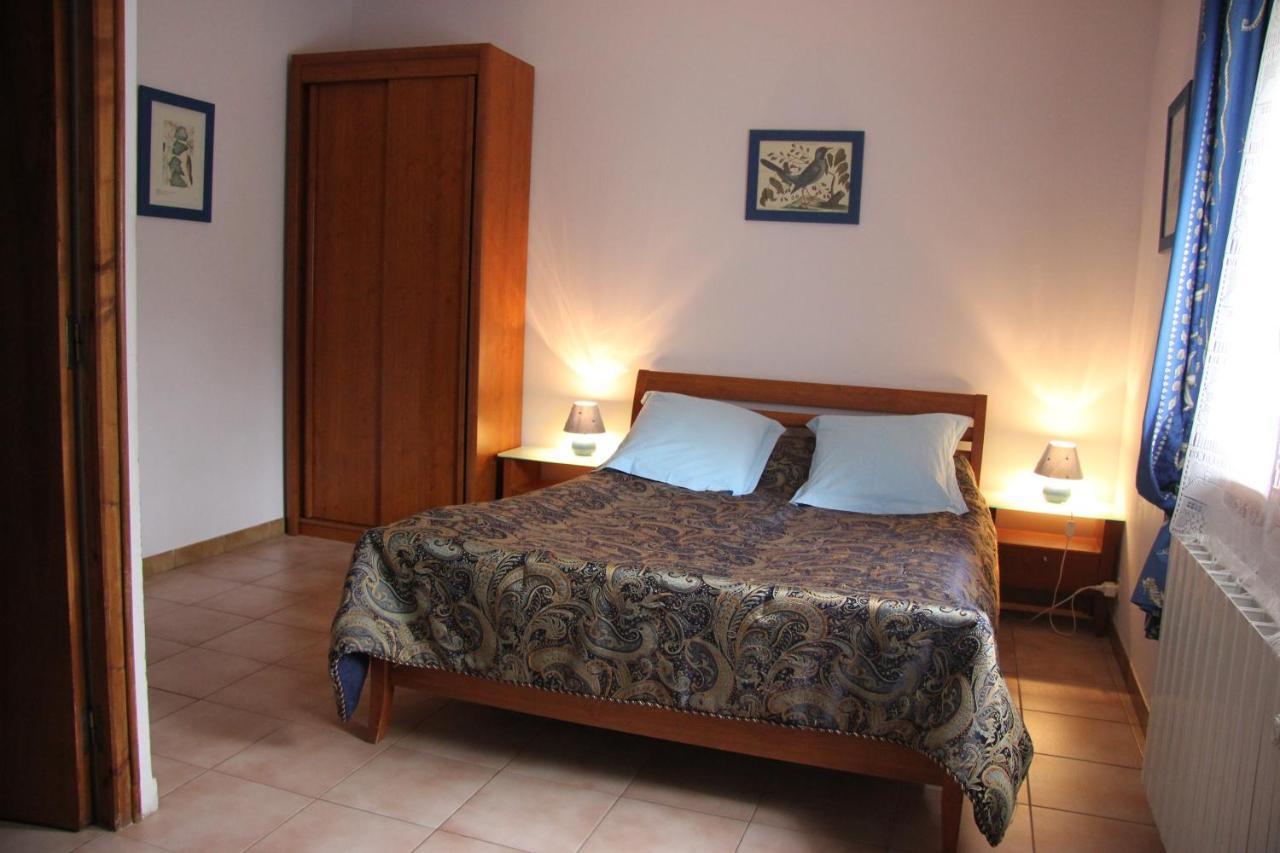 Chambre D'Hote "Chez Antoinette Et Charles" Santo-Pietro-di-Venaco Bagian luar foto