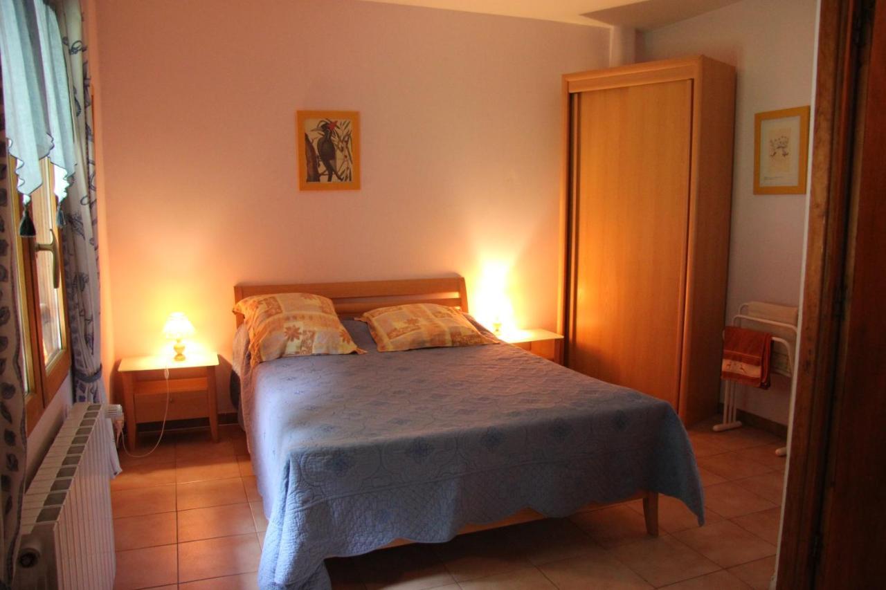 Chambre D'Hote "Chez Antoinette Et Charles" Santo-Pietro-di-Venaco Bagian luar foto