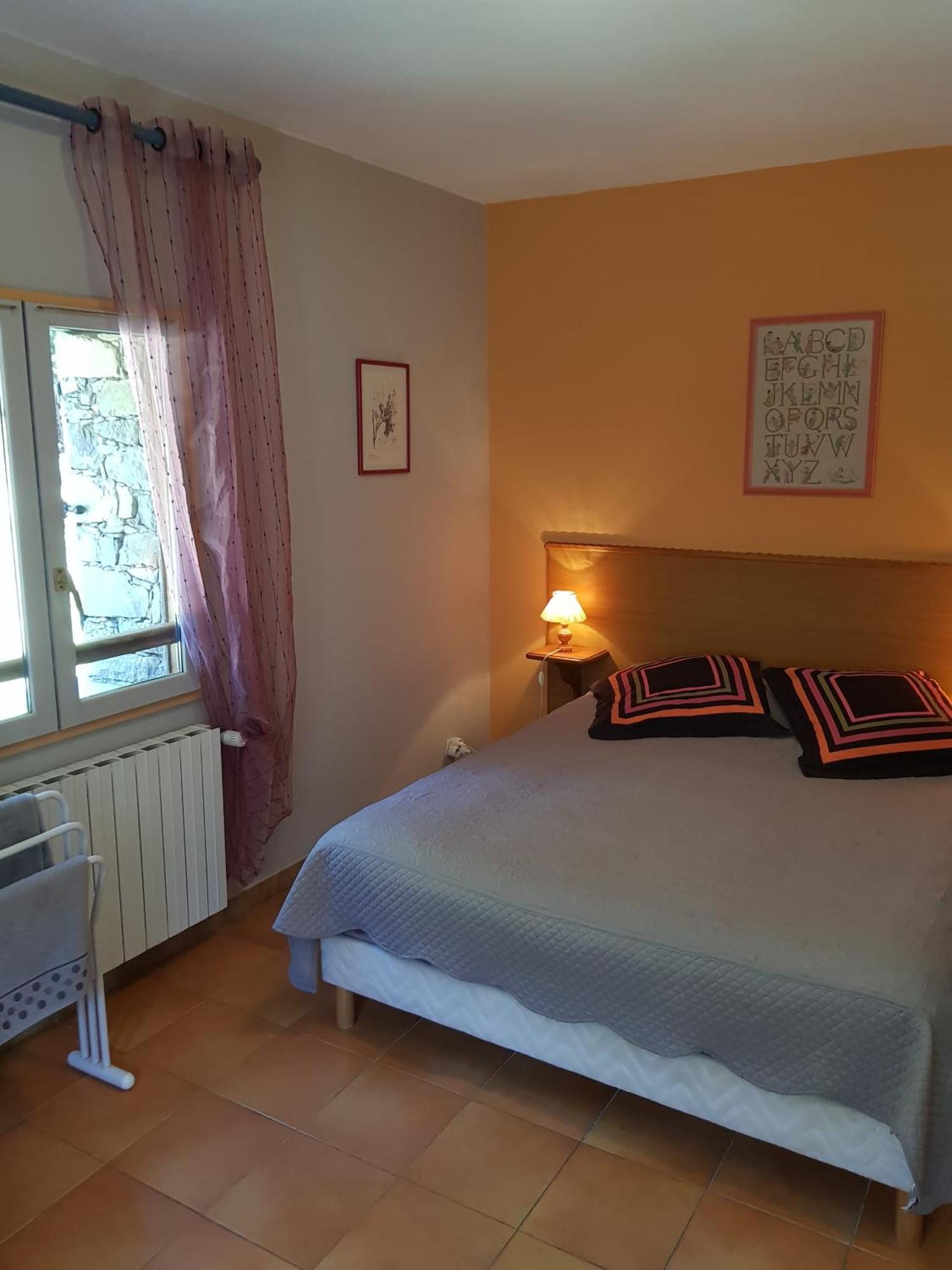Chambre D'Hote "Chez Antoinette Et Charles" Santo-Pietro-di-Venaco Bagian luar foto